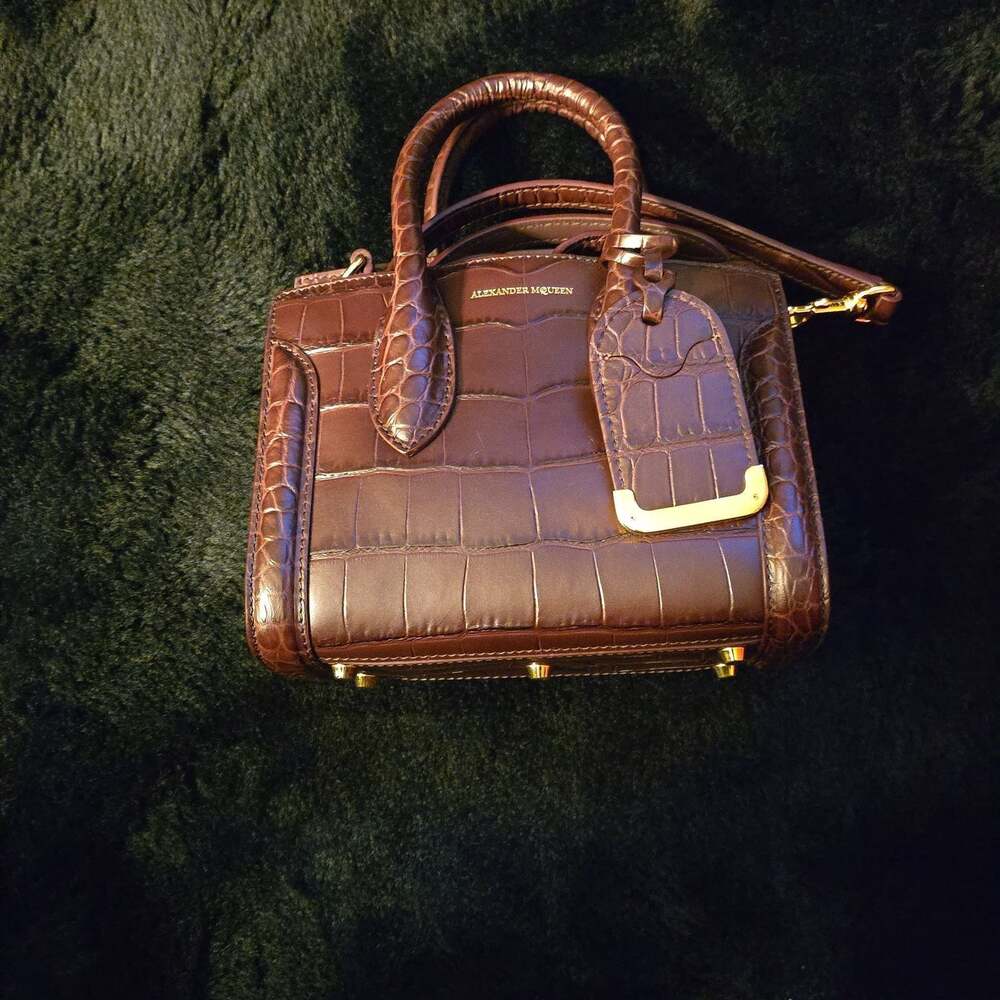 Midi Croc Embossed Leather Tote in Brown